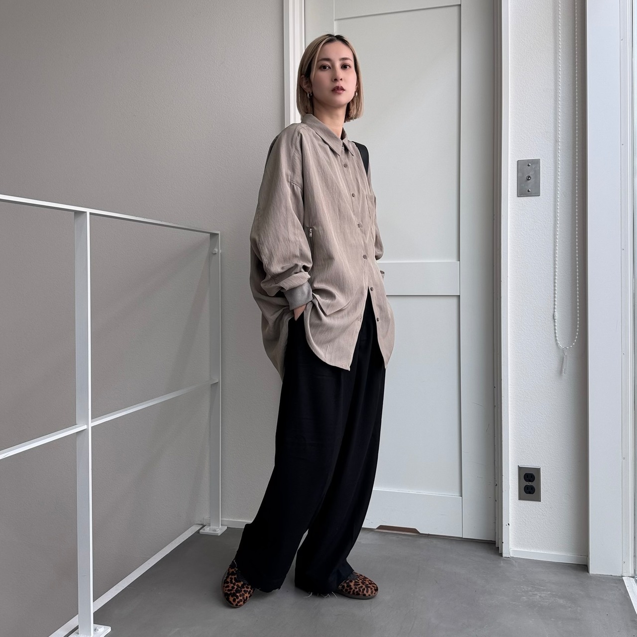 zipデザインオーバーSH/ベージュ