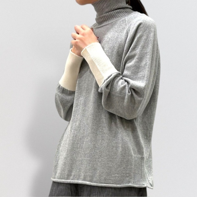 to touch コンパクトヤーン オーガニック タートルネック プルオーバー