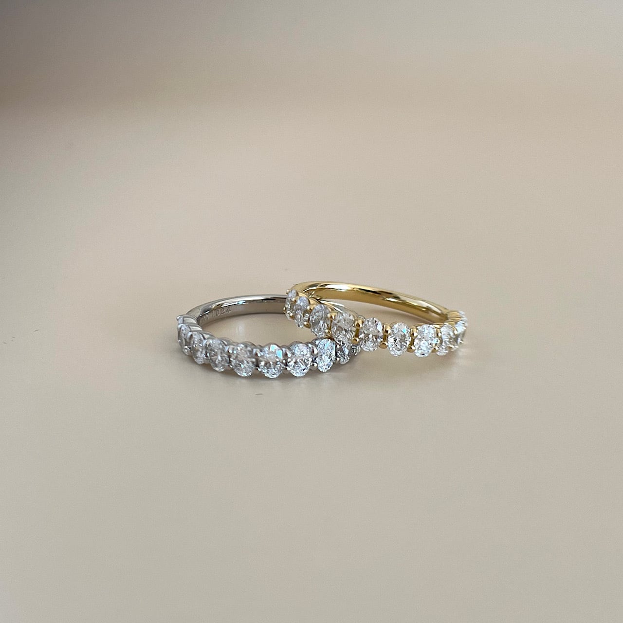 14K ゴールド ハンマー加工 ダイヤモンドカット オーバル ラブ ハート フープ イヤリング レディース/ガールズ ジュエリ 並行輸入品 Oval cut diamond | cheka Diamond \u0026 Jewelry