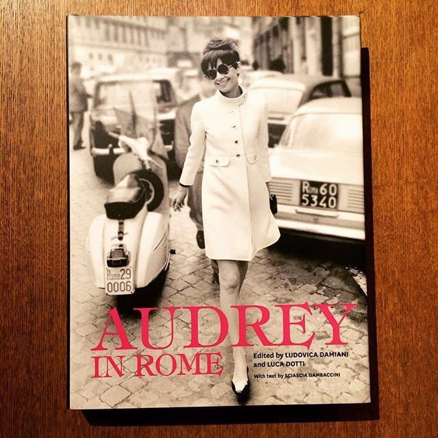 オードリー・ヘプバーン写真集「Audrey in Rome 」 - 画像1