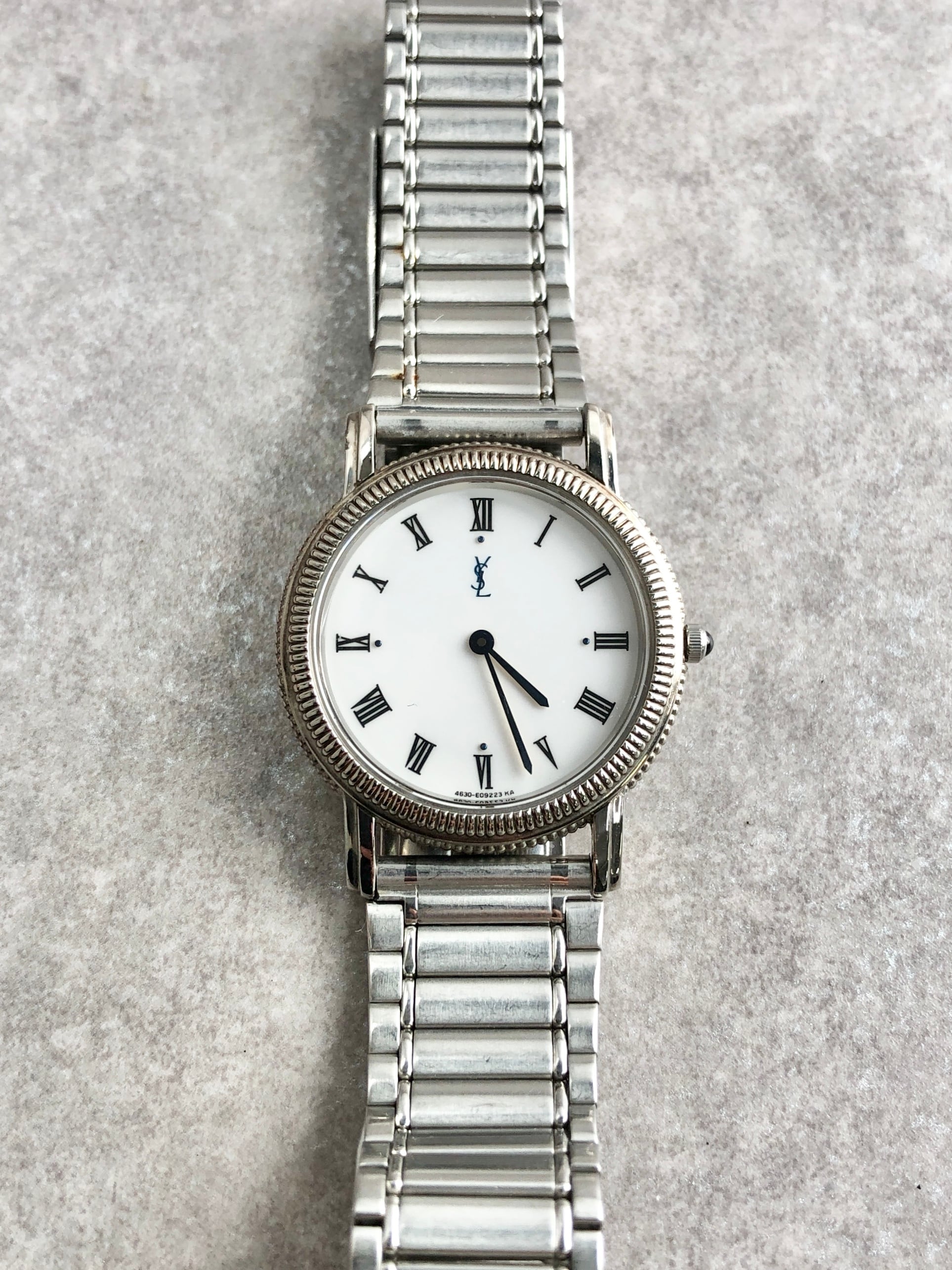 Yves Saint Laurent イヴ・サンローラン 腕時計 シルバー YSL