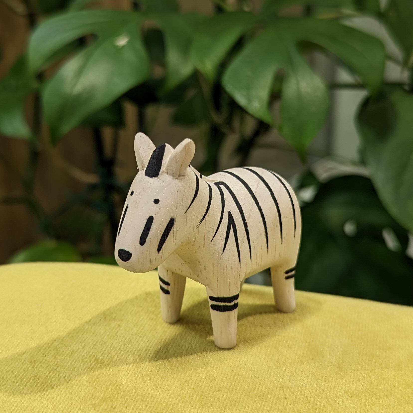 シマウマテーブル