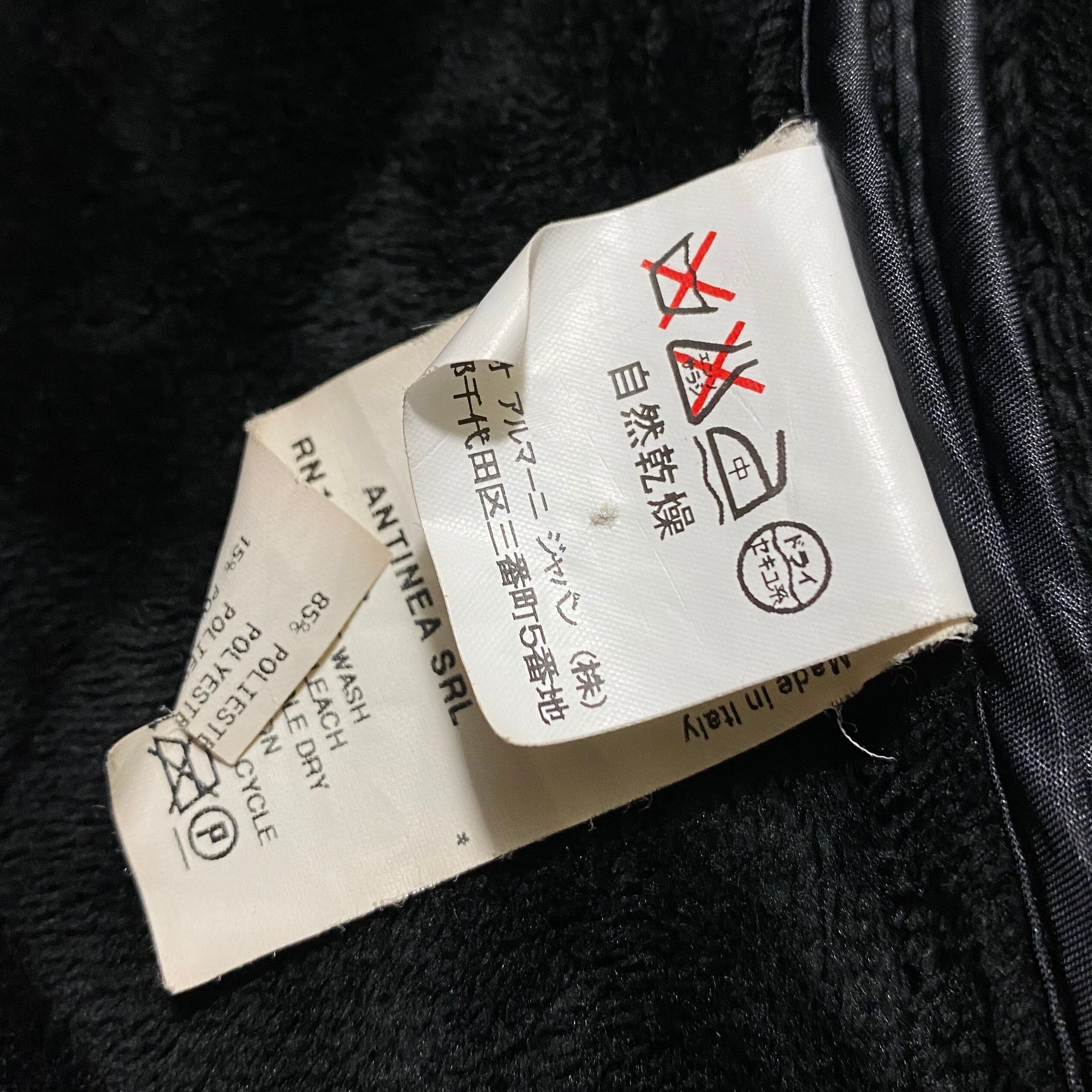 EMPORIO ARMANI “tecno line” quilting coat | NOIR ONLINE