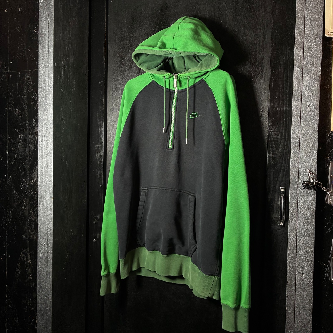 00s NIKE ハーフジッププルオーバーフーディ　ラグラン　黒×緑　M