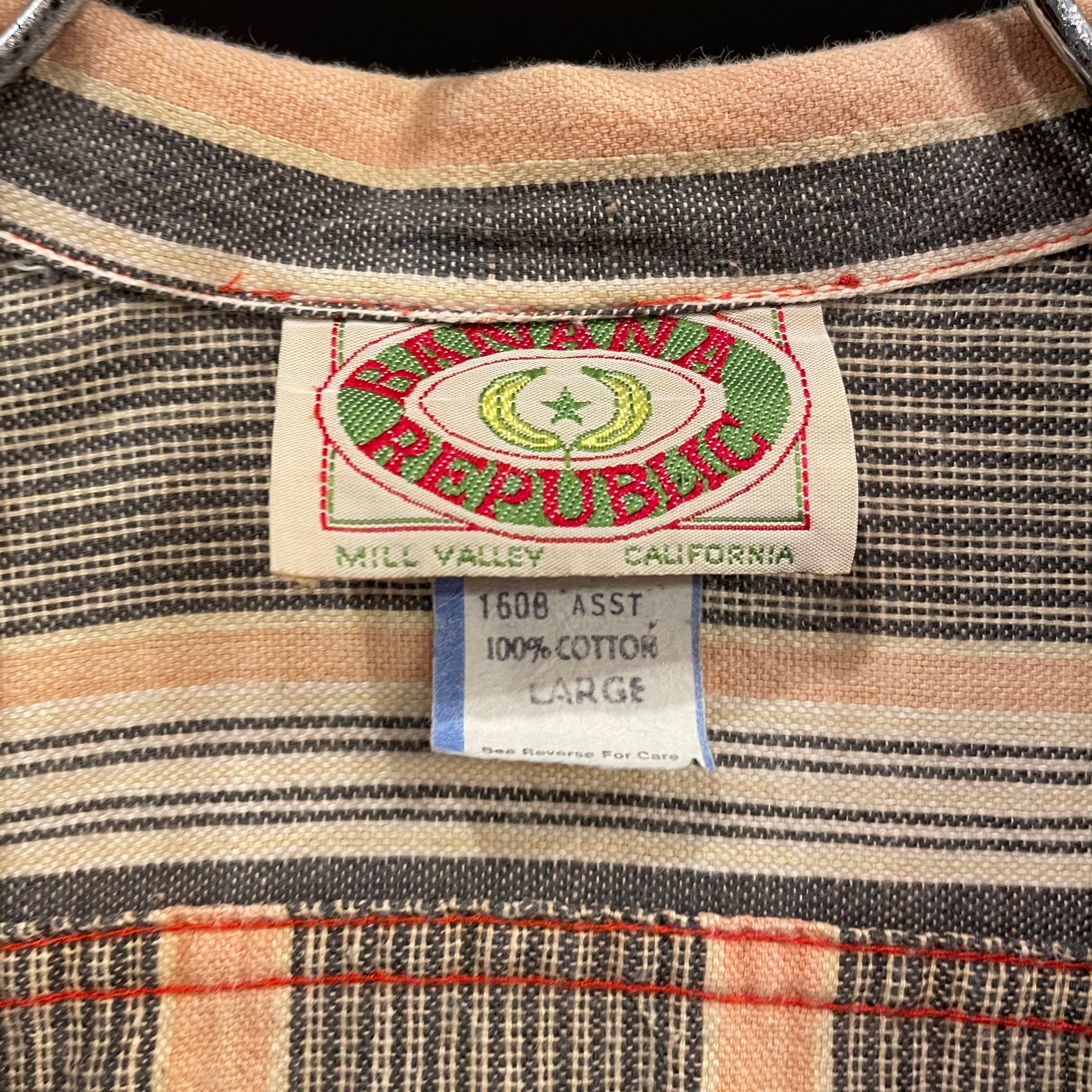 80s Banana Republic Open collar Shirt | VOSTOK 80s Banana Republic Open collar Shirt | VOSTOK