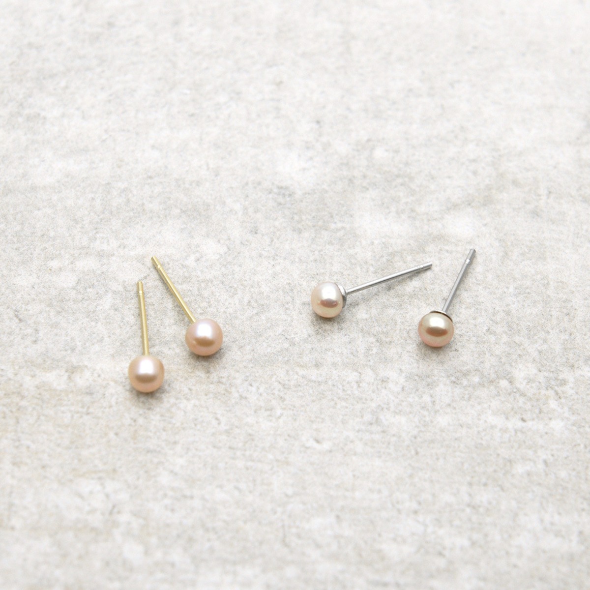 ベビーパール 4.0mm ペア ] コーラルピンク系 淡水パール / ピアス 
