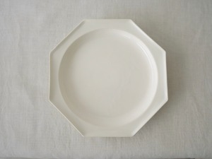 14. 山本拓也　八角平皿 22cm