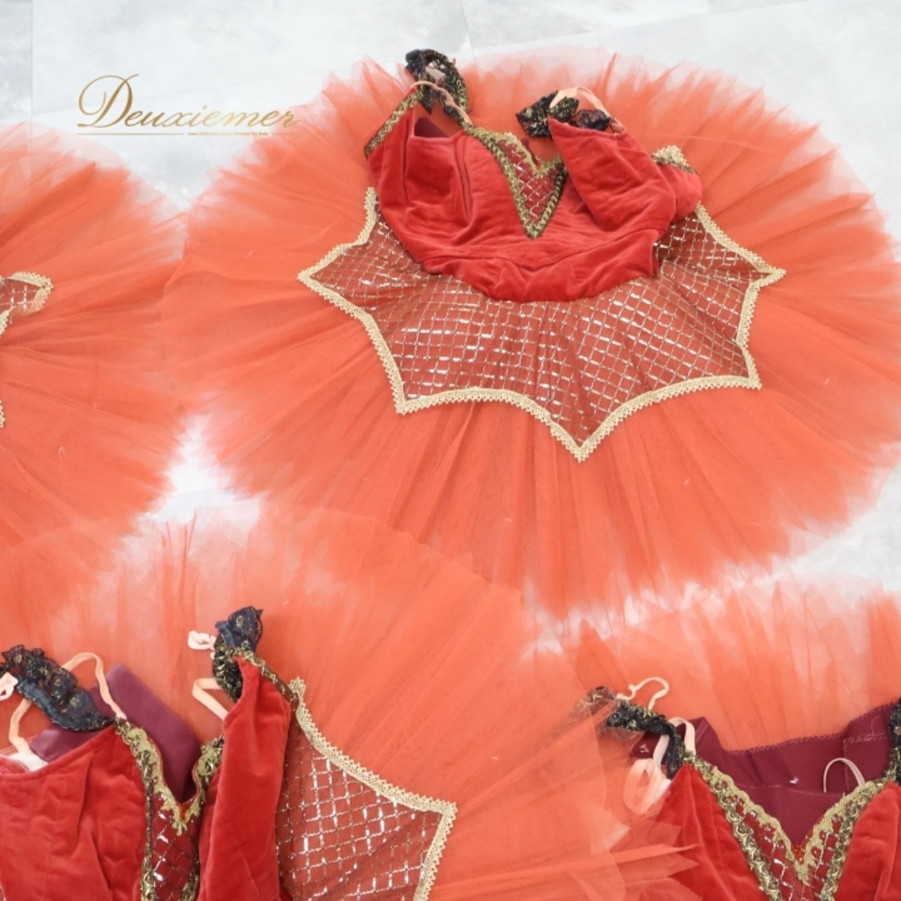 バレエ 衣装 まとめ売り 5点セット チュチュ 赤 コンクール 発表会 ドンキ キトリ エスメラルダ ブラウン系 レッド系 オレンジ系 ジュニア 子供 赤いチュチュ 発表会衣装 コンクール衣装 セット販売 ダンス衣装 子供用バレエ衣装 ベロア素材 キトリ衣装 エスメラルダ衣装 コンクール用衣装 バレエセット まとめ売り衣装 ジュニア衣装