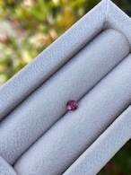 パープリッシュレッドスピネル 3.7mm, 0.27ct - ミャンマー産