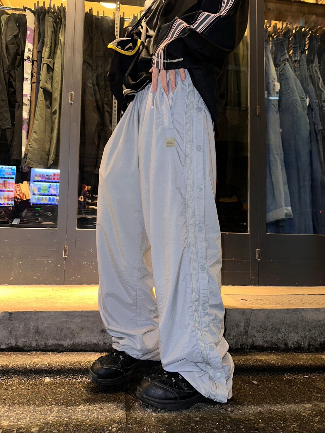 "QUICK SILVER" nylon pants vintage