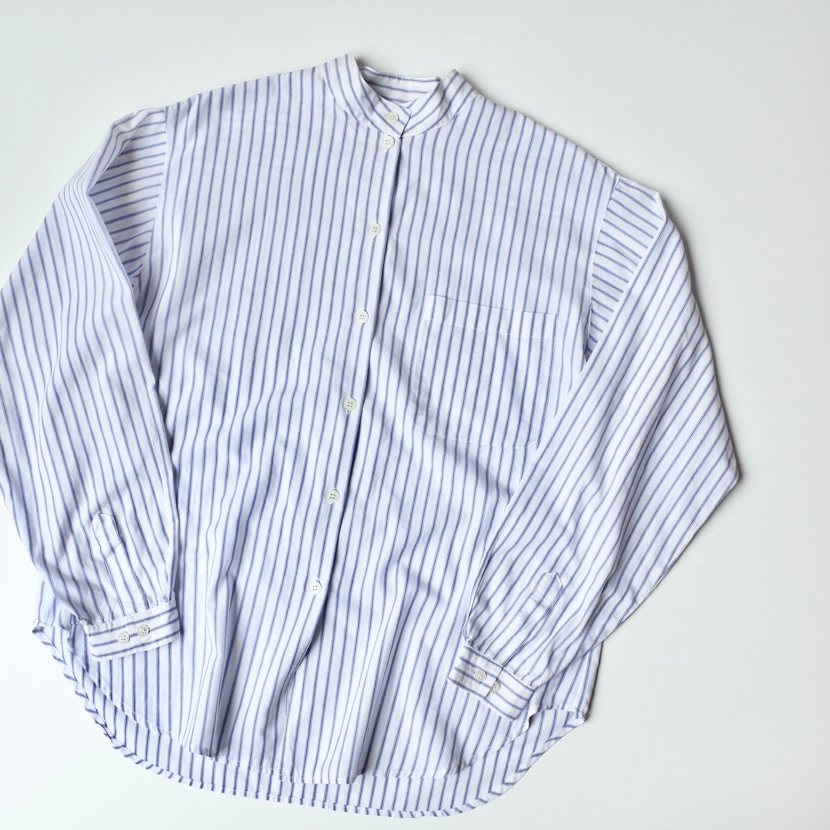 Stand collar stripe shirt
