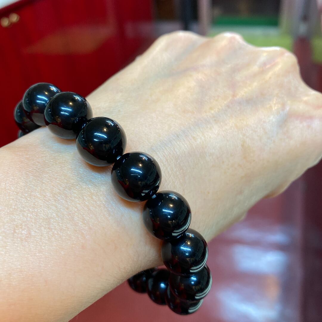 ✨特売‼︎ 天然黒珊瑚ブレスレット12.5mm✨お守り、交通安全