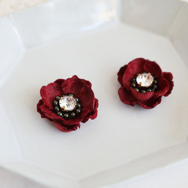 【布花】Anemone × ビジュー  (Red)   ピアス・イヤリング