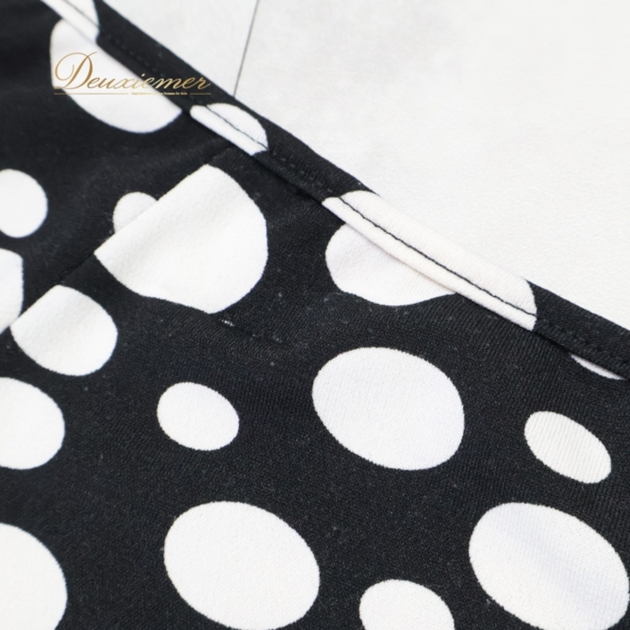 フラメンコ 衣装 巻きスカート ラップスカート ファルダ スカート イチオク ICHIOKU 水玉 ドット 黒 白 フリル 伸縮 ストレッチ ブラック系 ホワイト系 レディス スカート おしゃれ ダンス 可愛い 軽量