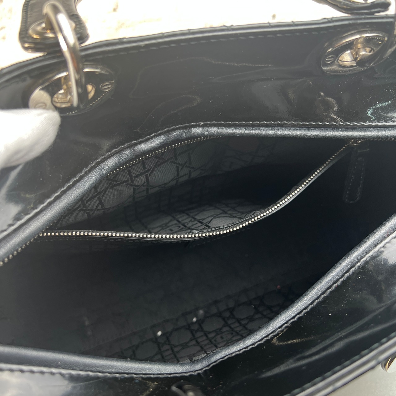 Christian Dior２WAY カナージュ エナメル ショルダーバッグ ブラック A-10018