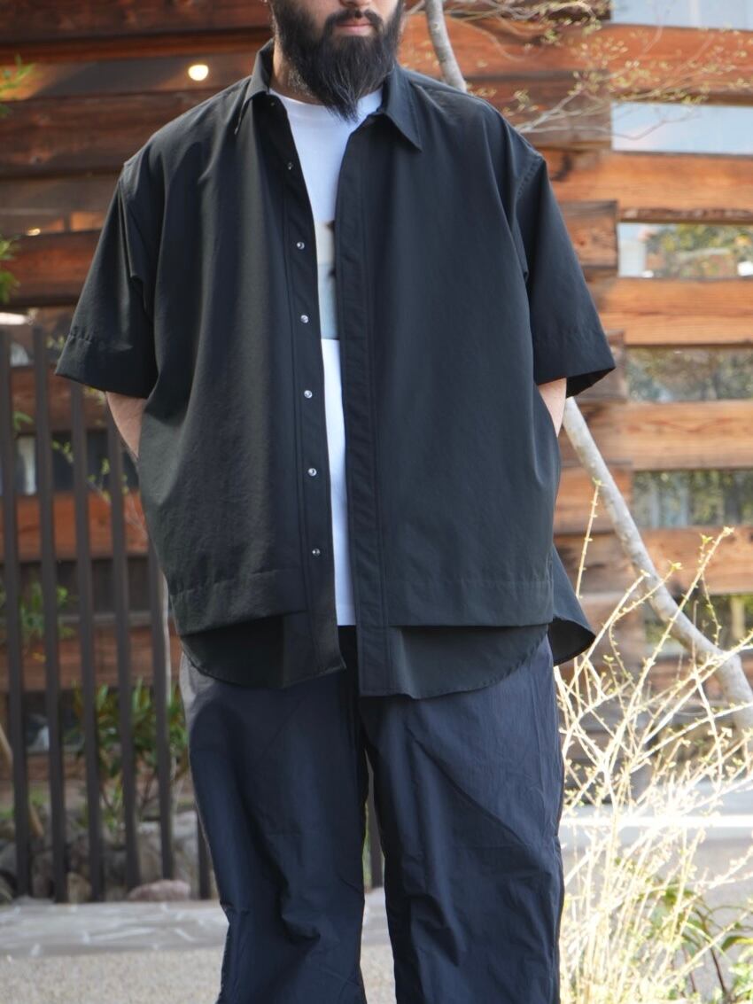 meanswhile ミーンズワイル【 Breathable Side Slit S/S SH 】 | LARGE