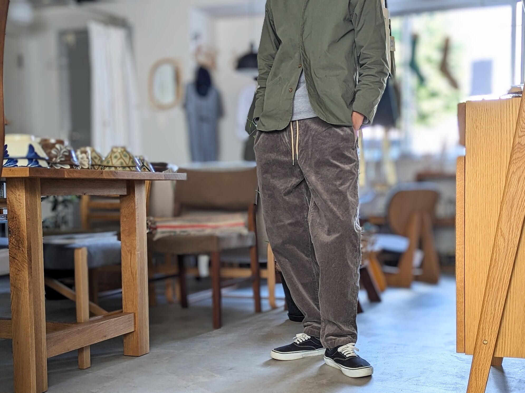 DELICIOUS】Corduroy Easy Pants〈追加カラー〉（Unisex） | JAMES&CO