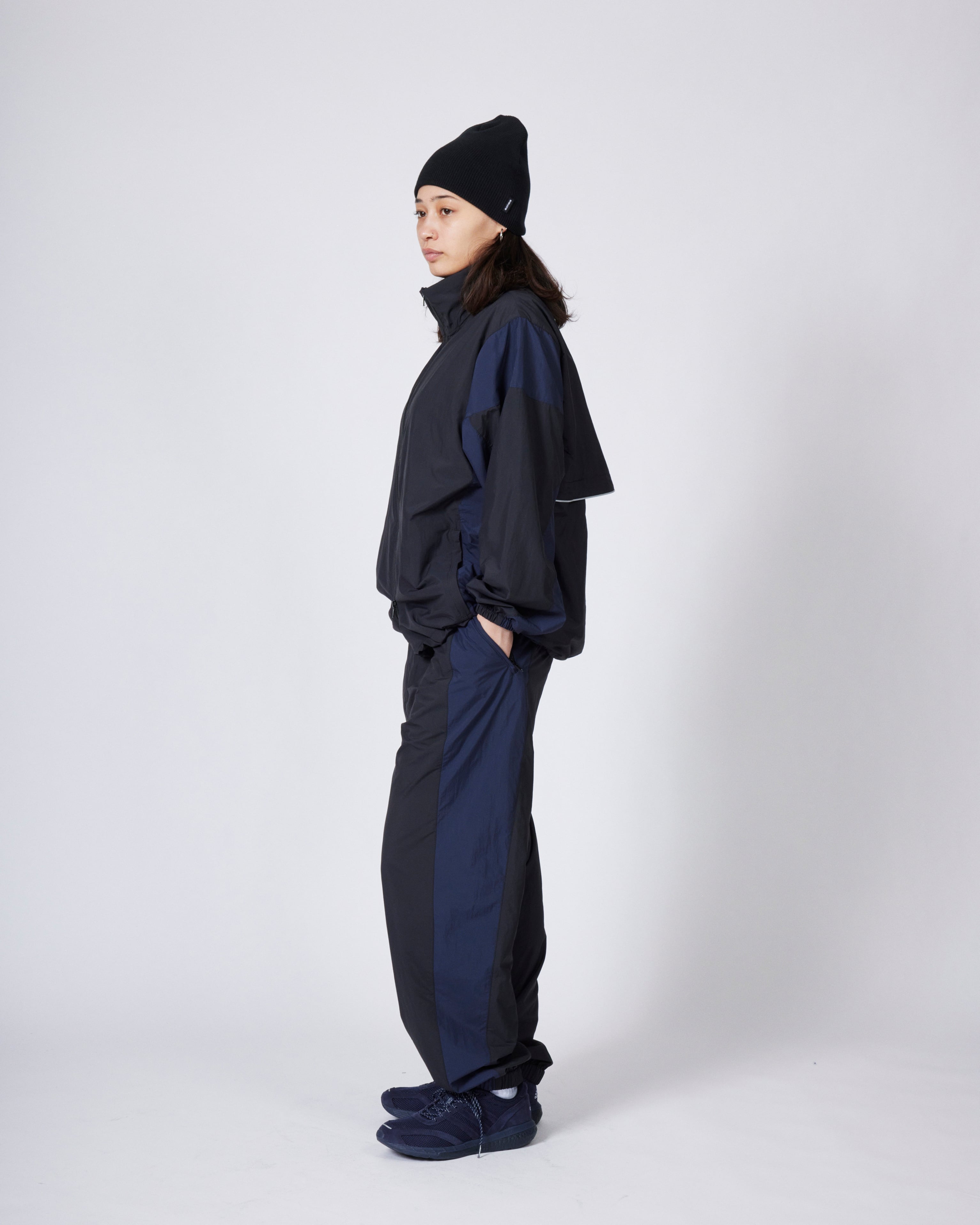 everyone two-tone light weight nylon pants (BLACK/NAVY) | everyone