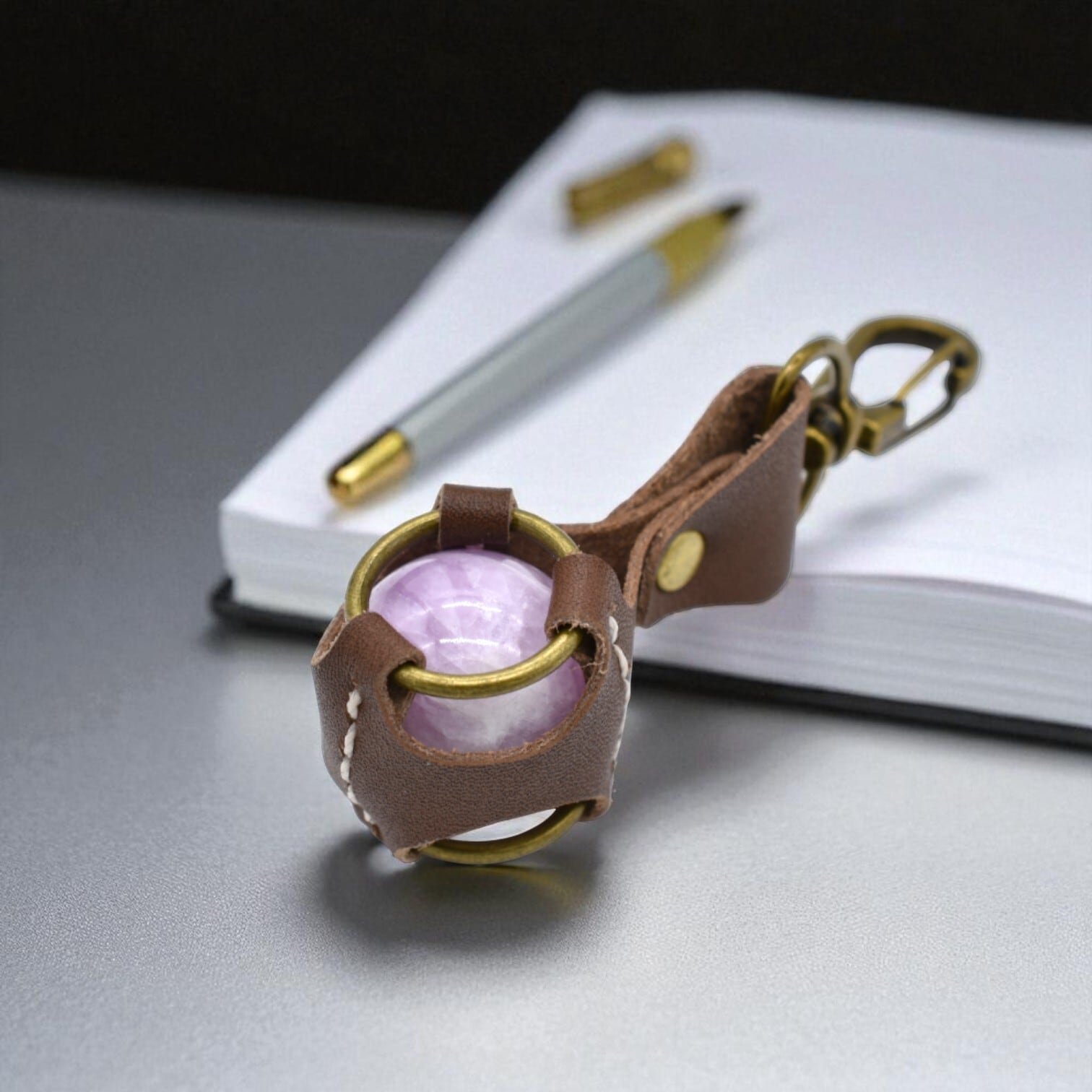 天然石マクラメレザーブレスレット［アメジスト］/レザークラフト