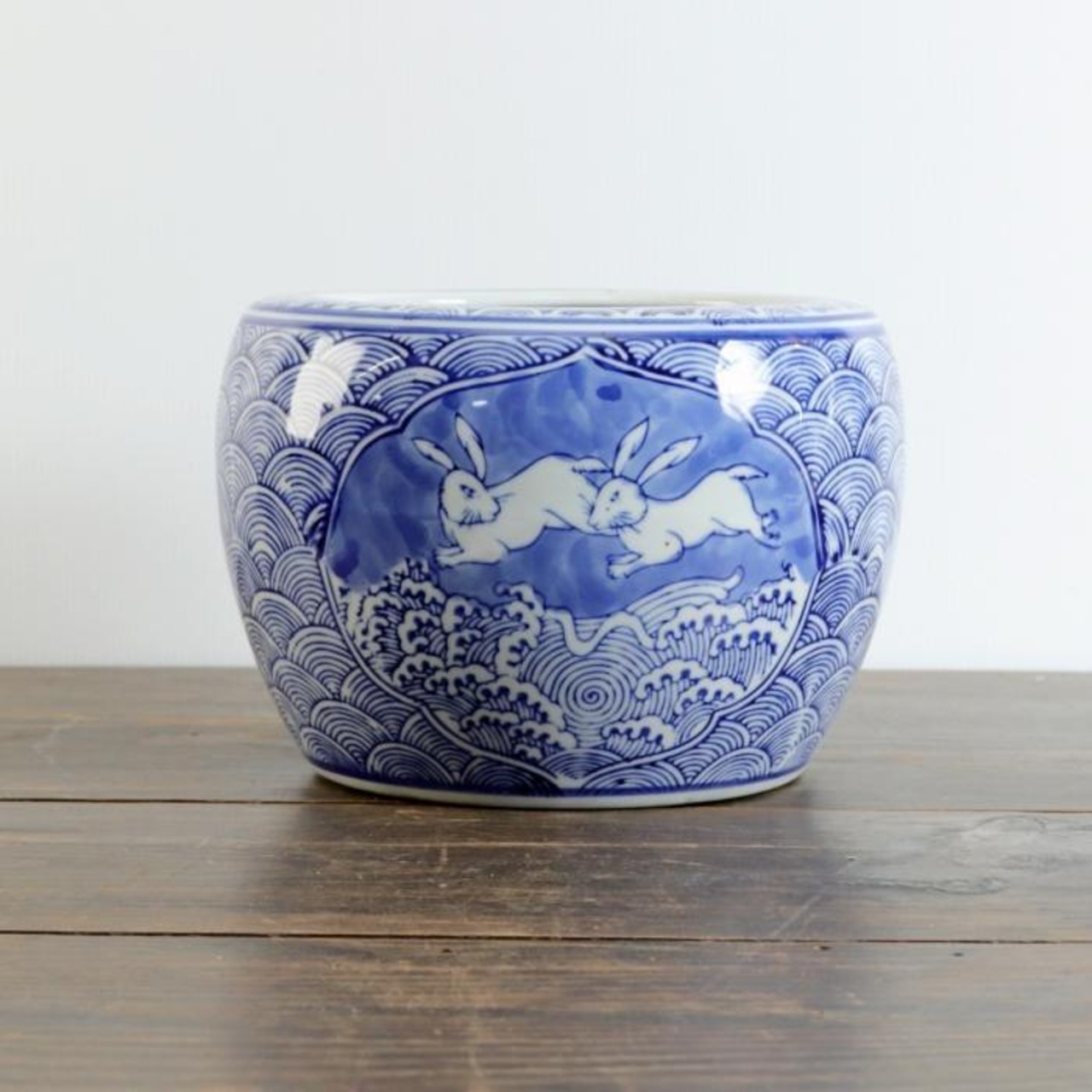 青白い山水画の陶器鉢 火鉢 果てしない メダカ鉢 金魚鉢 水草 上品 鉢 