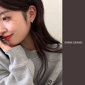 駆ける銀猫のシルバーピアス E00599