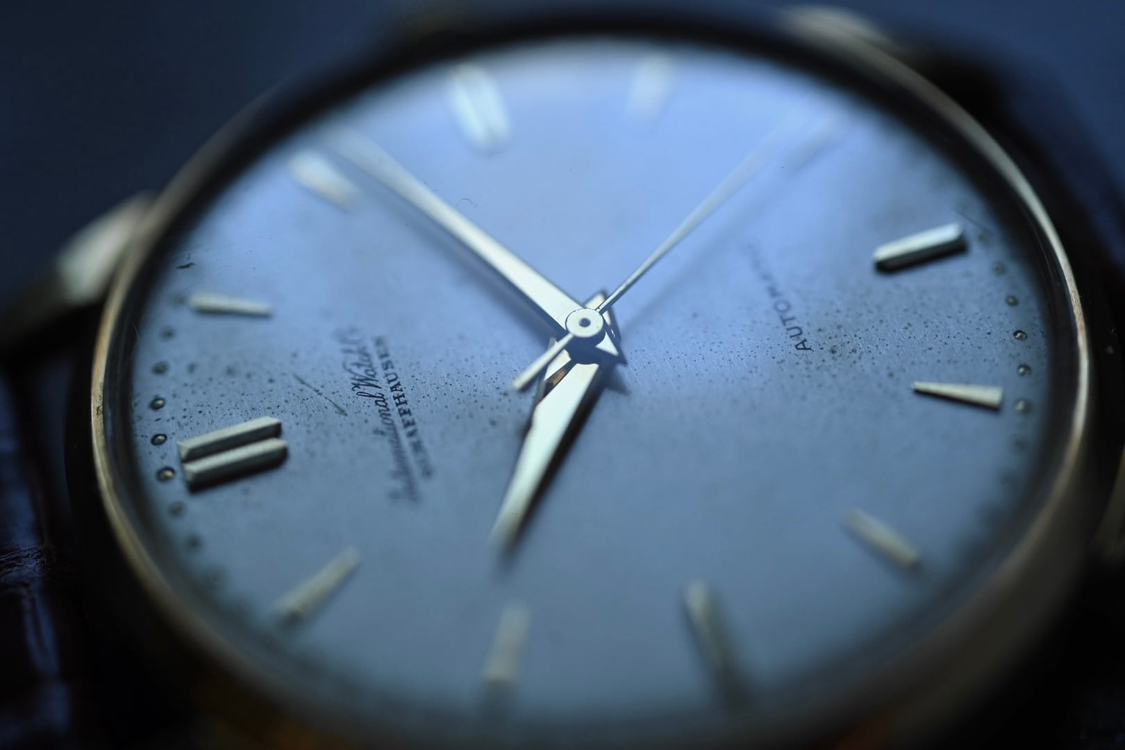 腕時計】1951年 IWC Cal.852 ”極初期型” 白文字盤 18KYG 金無垢時計