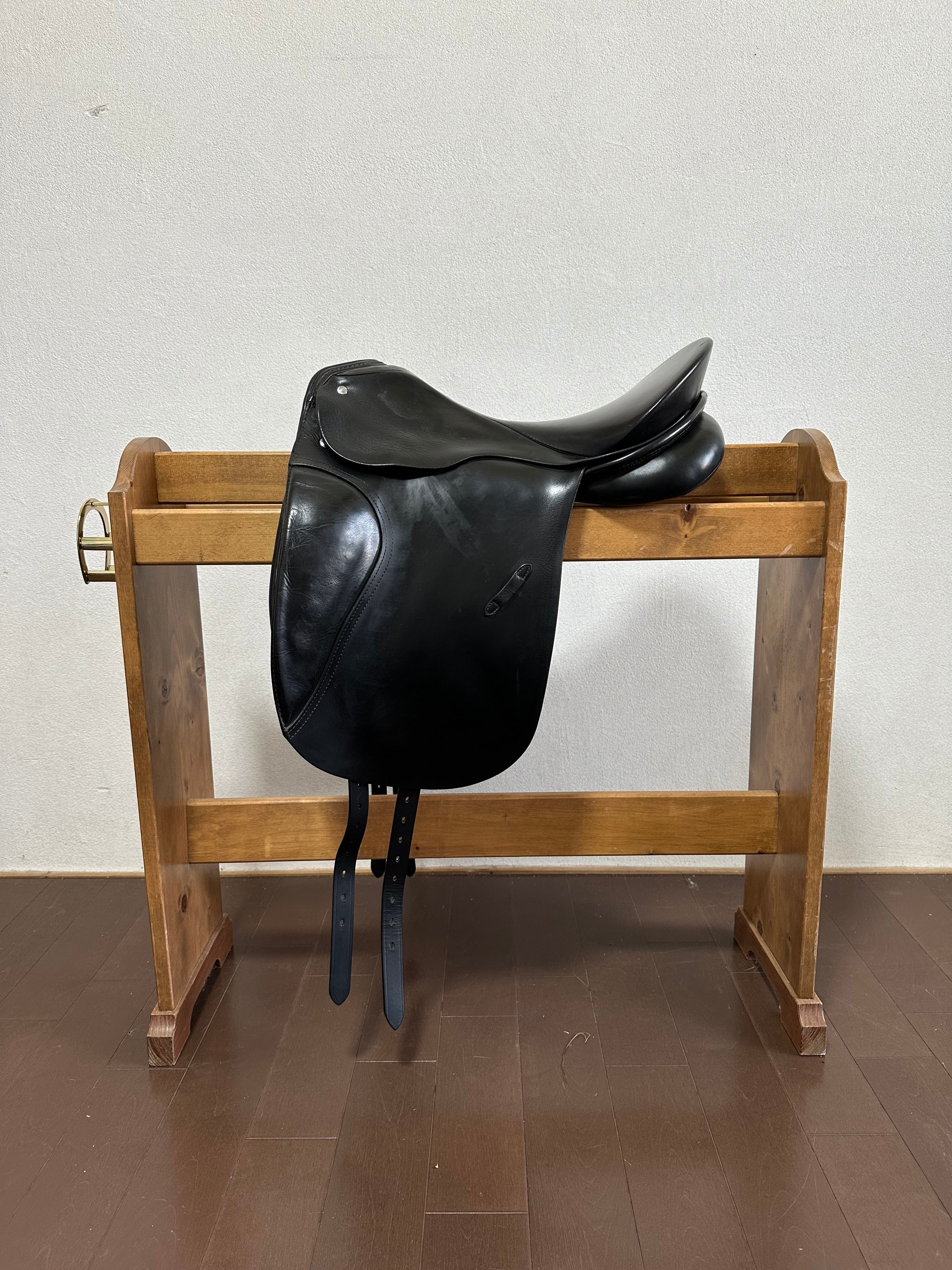 乗馬 鞍 中古鞍 ハーネス   格安 馬具 アウトレット 中古鞍 乗馬用品