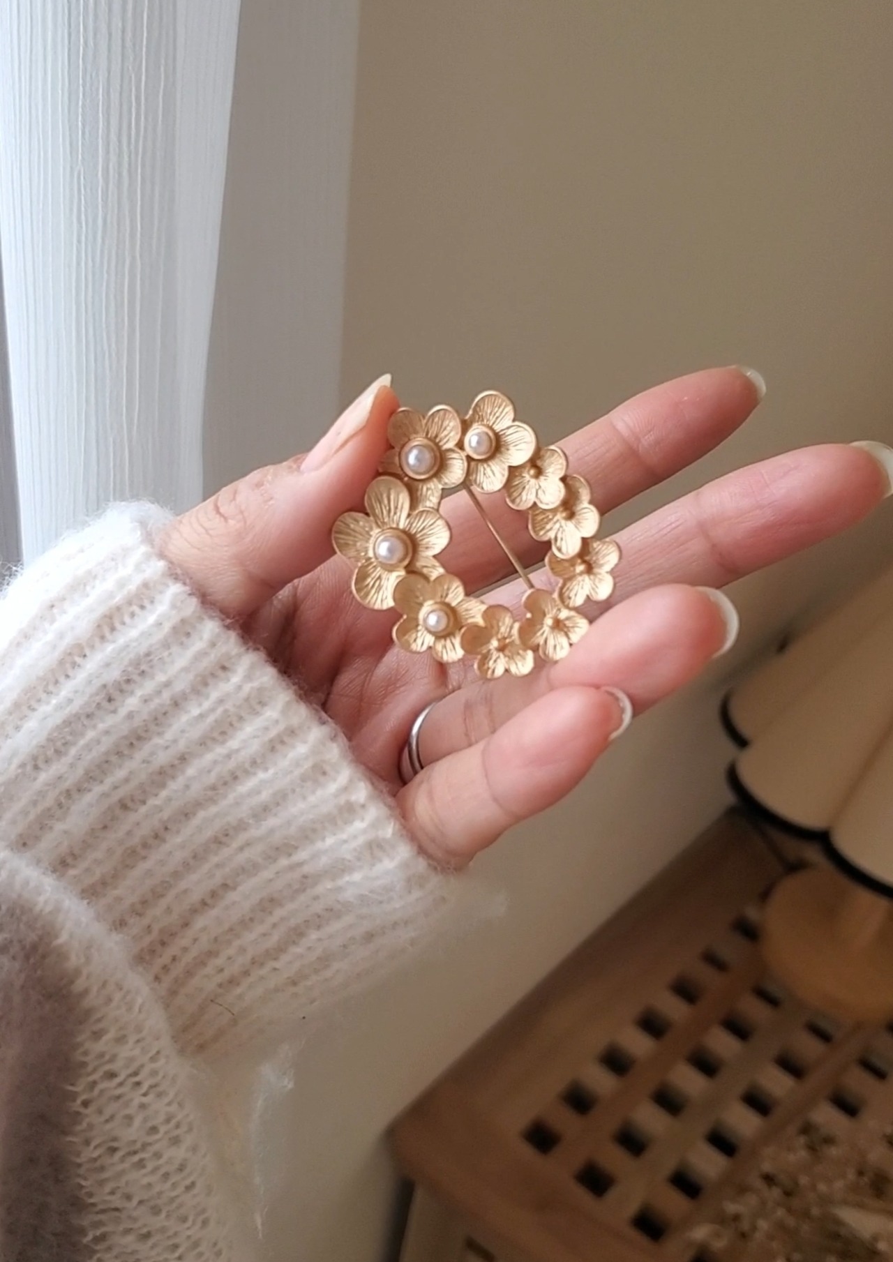 花びらパールブローチ♡