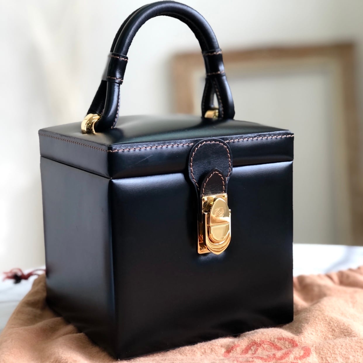 LOEWE★クリーニング済み★ロエベ アナグラム　ハンドバッグ　ブラック ヴィンテージ