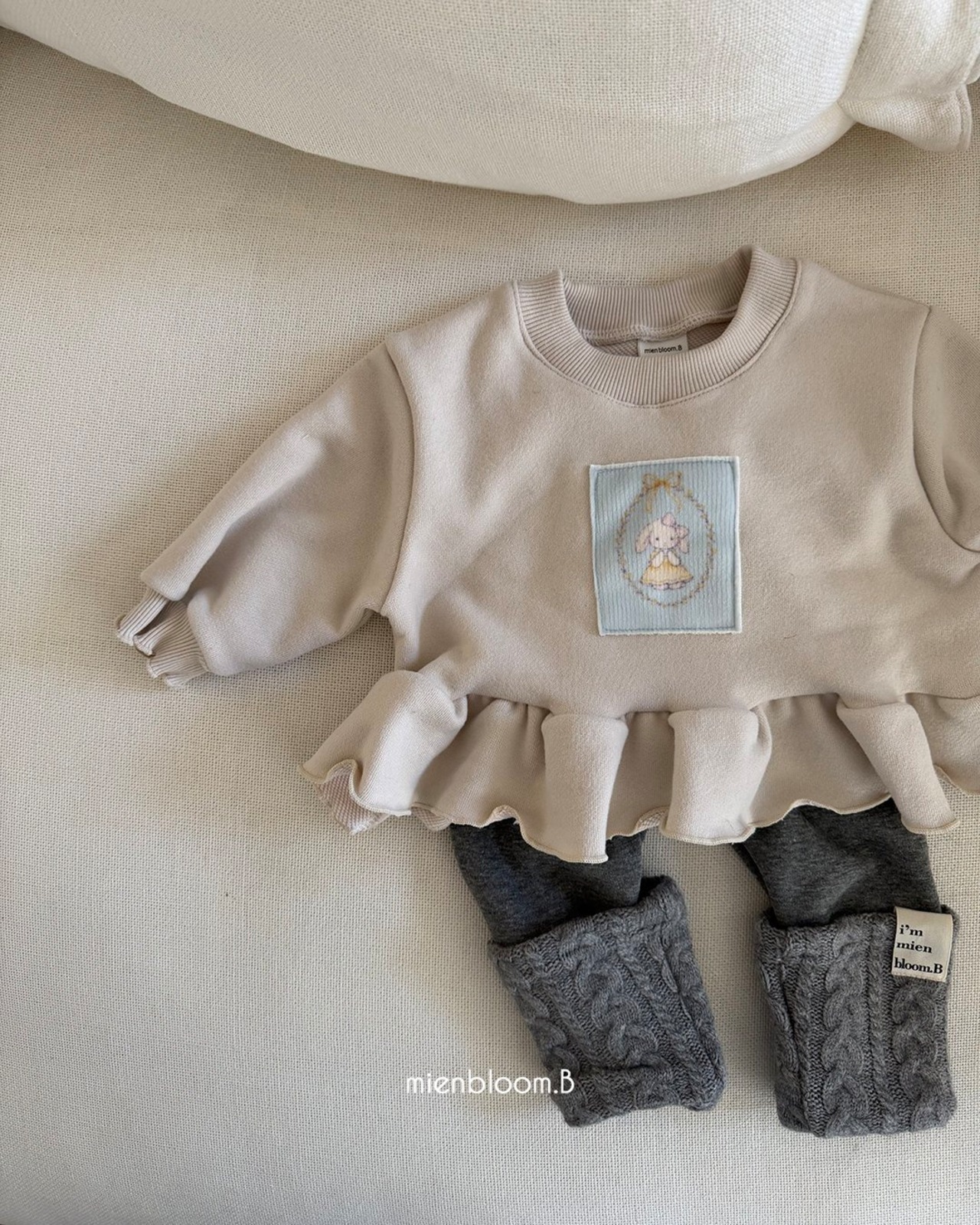 mien bloom B［取寄］bunny peach tee 26winter