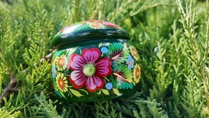 ペトリキウカ塗りのジュエリーボックス（ティモシェンコ作）ウクライナ製