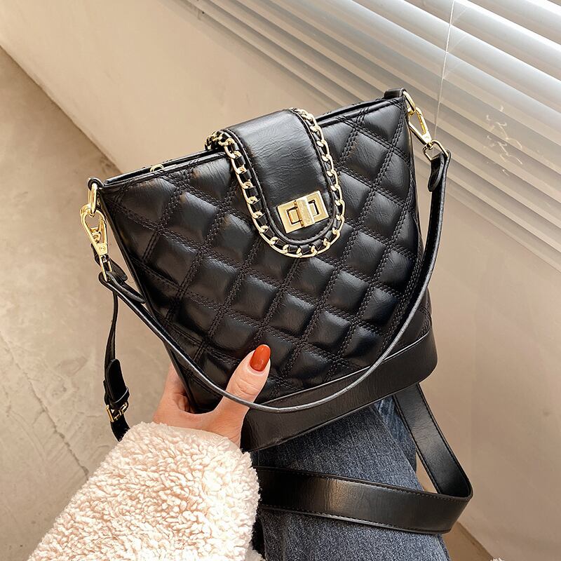 スタイルオータムウィンターレッド 秋物 冬物 メッセンジャーバッグ 手作りハンドバック12639064938