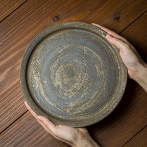 鉄錆 8寸リムプレート（平皿・フラットプレート・大皿）／吉永哲子