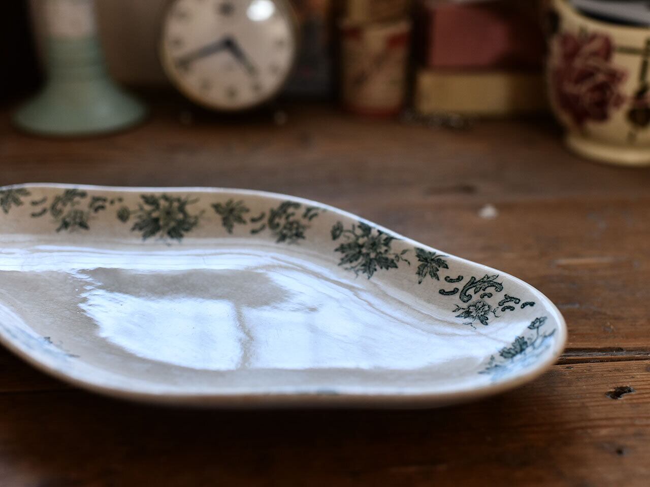 サンタマン製 シックな絵柄が美しいラヴィエ皿 フレンチアンティーク