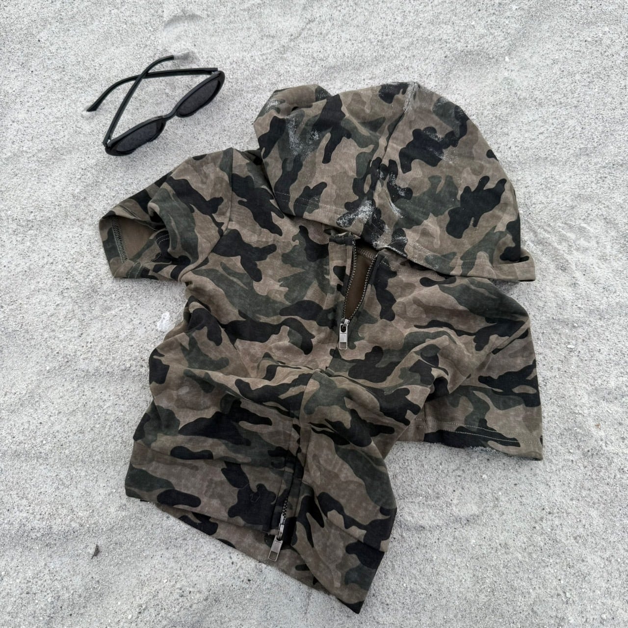 迷彩柄ショート丈ダブルジップパーカー Cropped Camo Double Zip