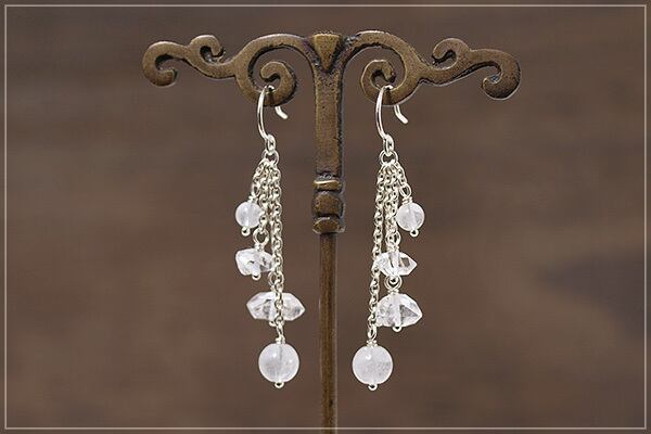 【限定】ヒマラヤ産水晶+ハーキマーダイヤモンドが揺れるsilver925チェーンピアス(イヤリング)