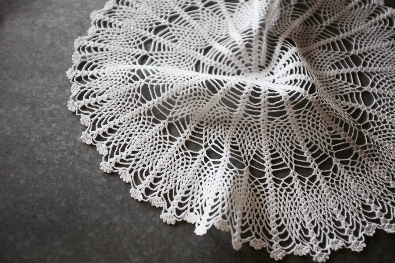 フランス 34c リネン 幾何学の愛好者へ ハ長調的レースドイリーe ヴィンテージ