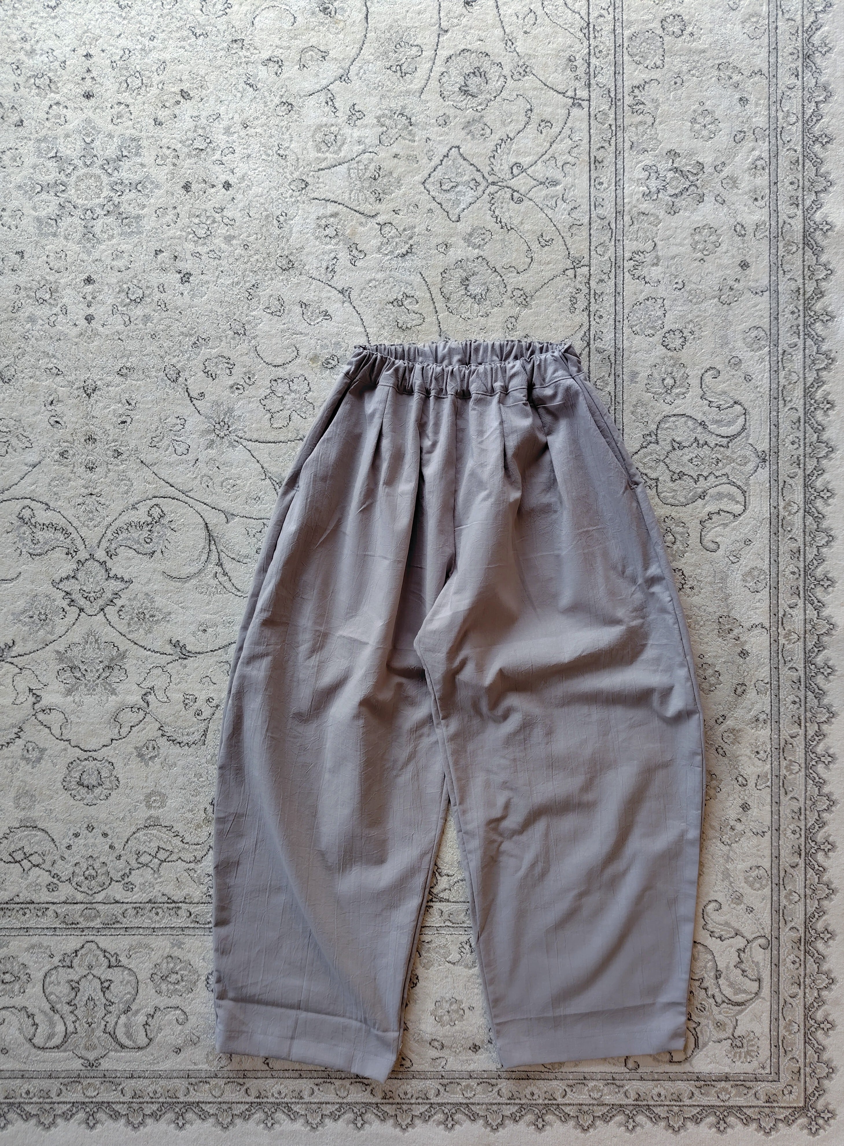 toh design works. アンティークリネンの格子ステッチエッグパンツ アンティーク風リネンの格子ステッチ エッグパンツ【black