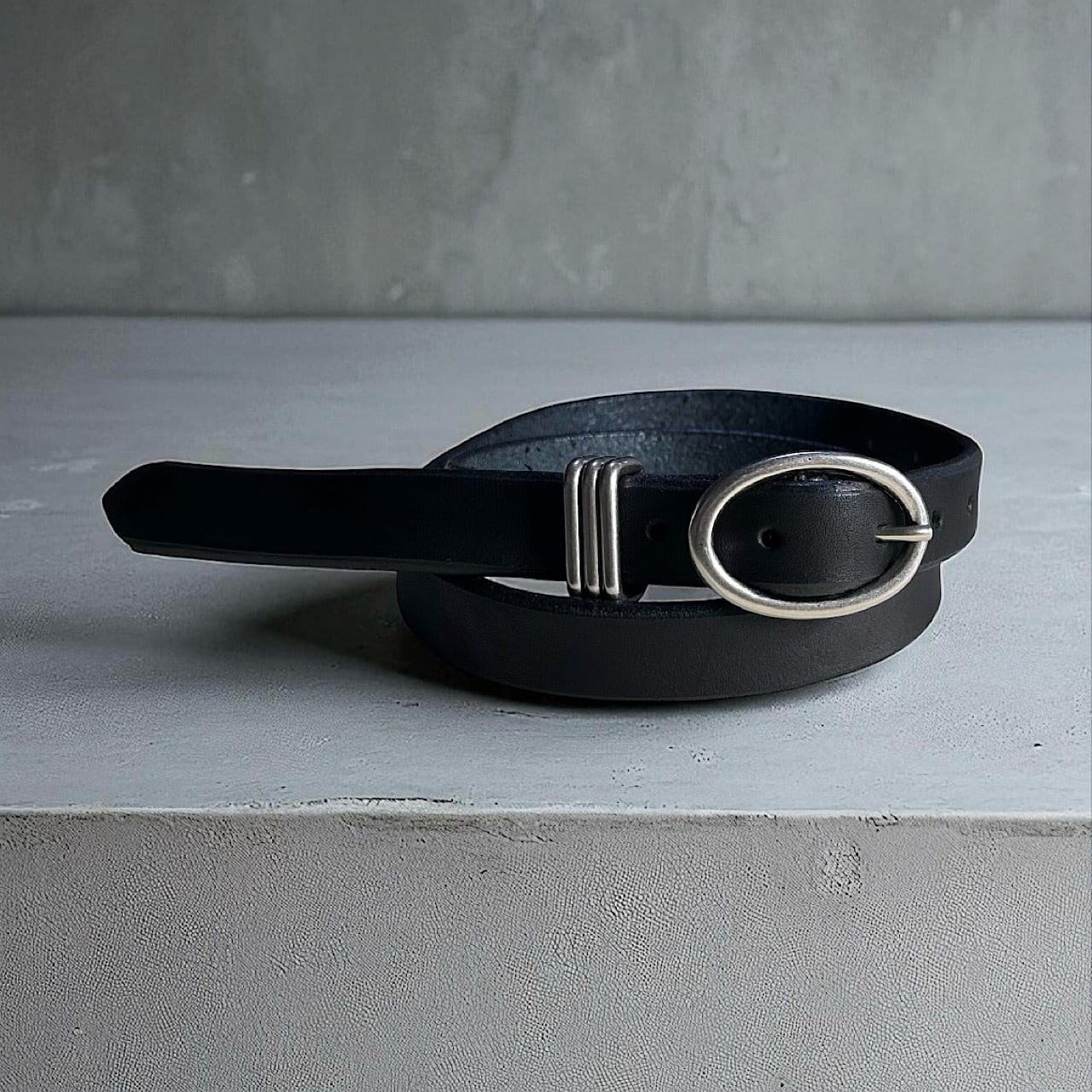 レザーベルト ナローベルト オーバルバックルベルト 【Nje-bt23