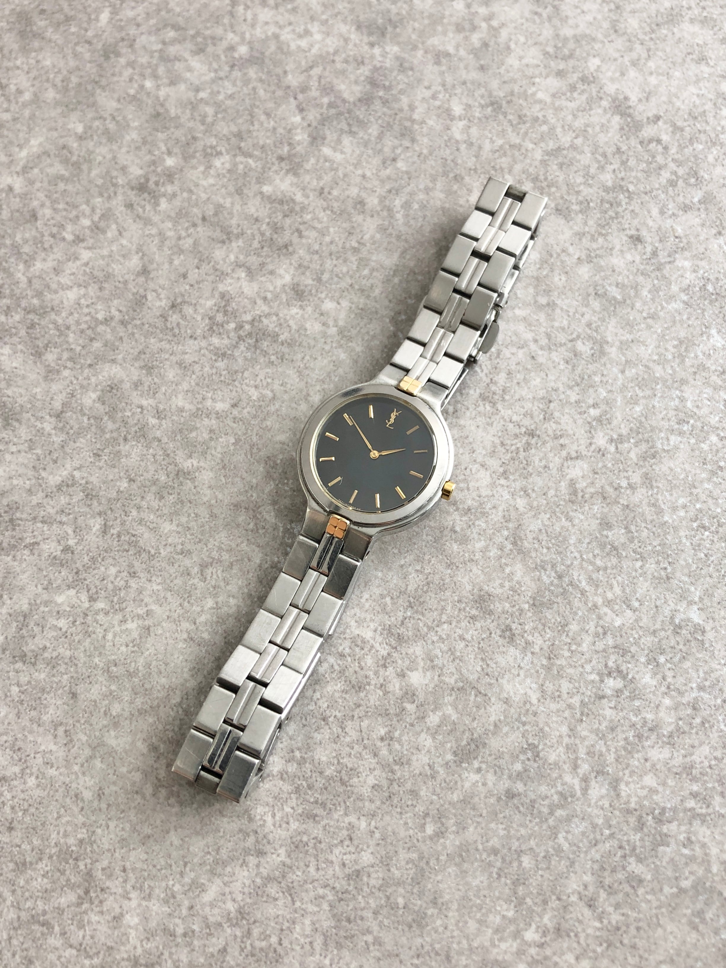 Yves Saint Laurent イヴ・サンローラン 腕時計 シルバー YSL