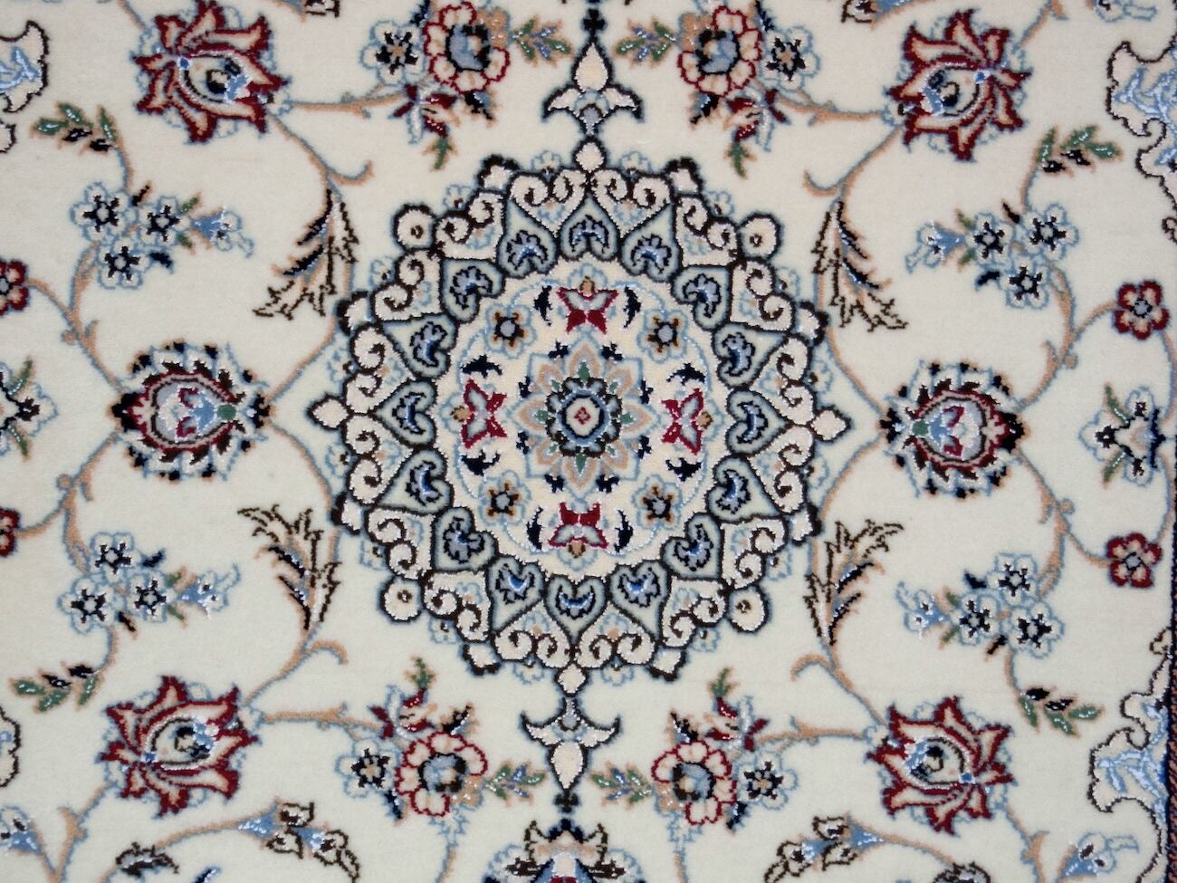 ペルシャ絨毯 手織り ナイン産 6LA【玄関サイズ】39 | Heris Carpet