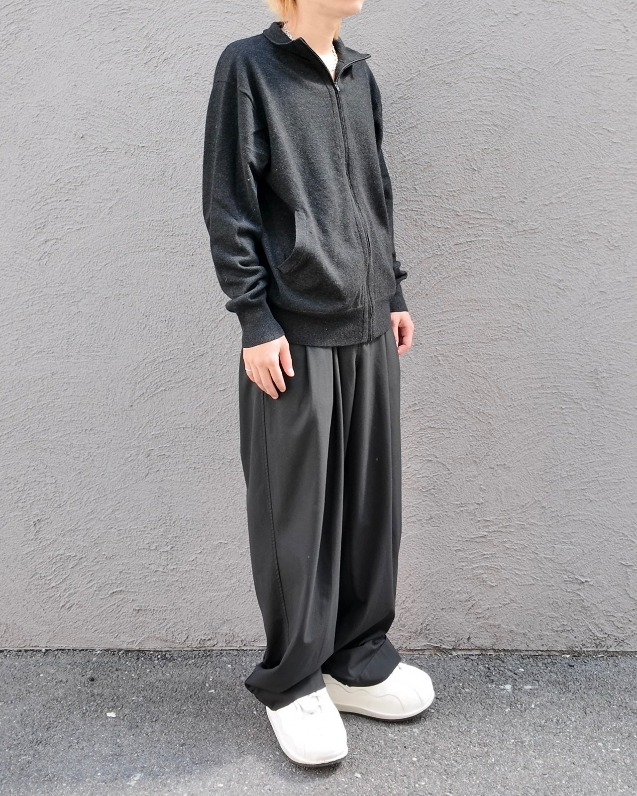 【ZUCCA】zip up mock neck knit