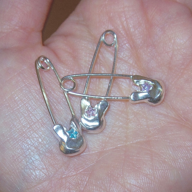 うさぎと星の安全ピンearring SILVE925 LJ23098P 18G LJ23099P 16G rabbit star safety pin earring