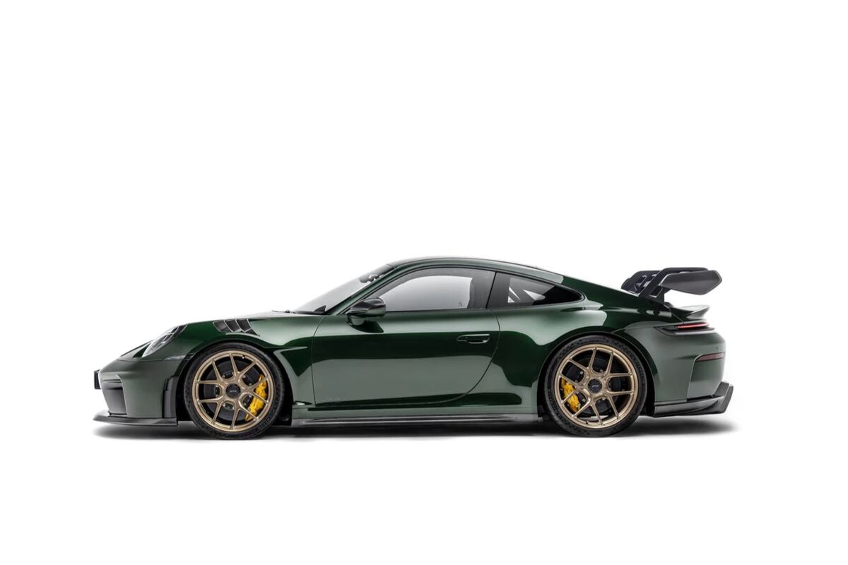 ADRER まとめ売り adro Porsche992.2GT3 フロントリップスポイラー＜正規輸入品