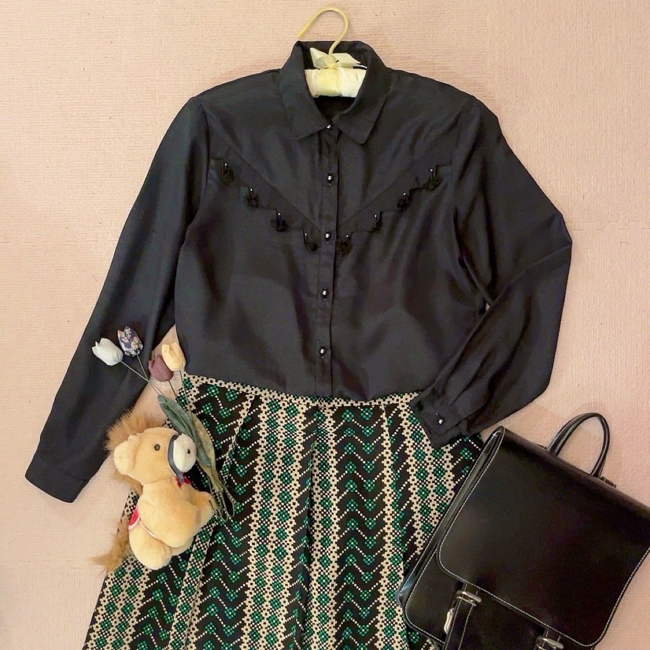 mini tassel black blouse