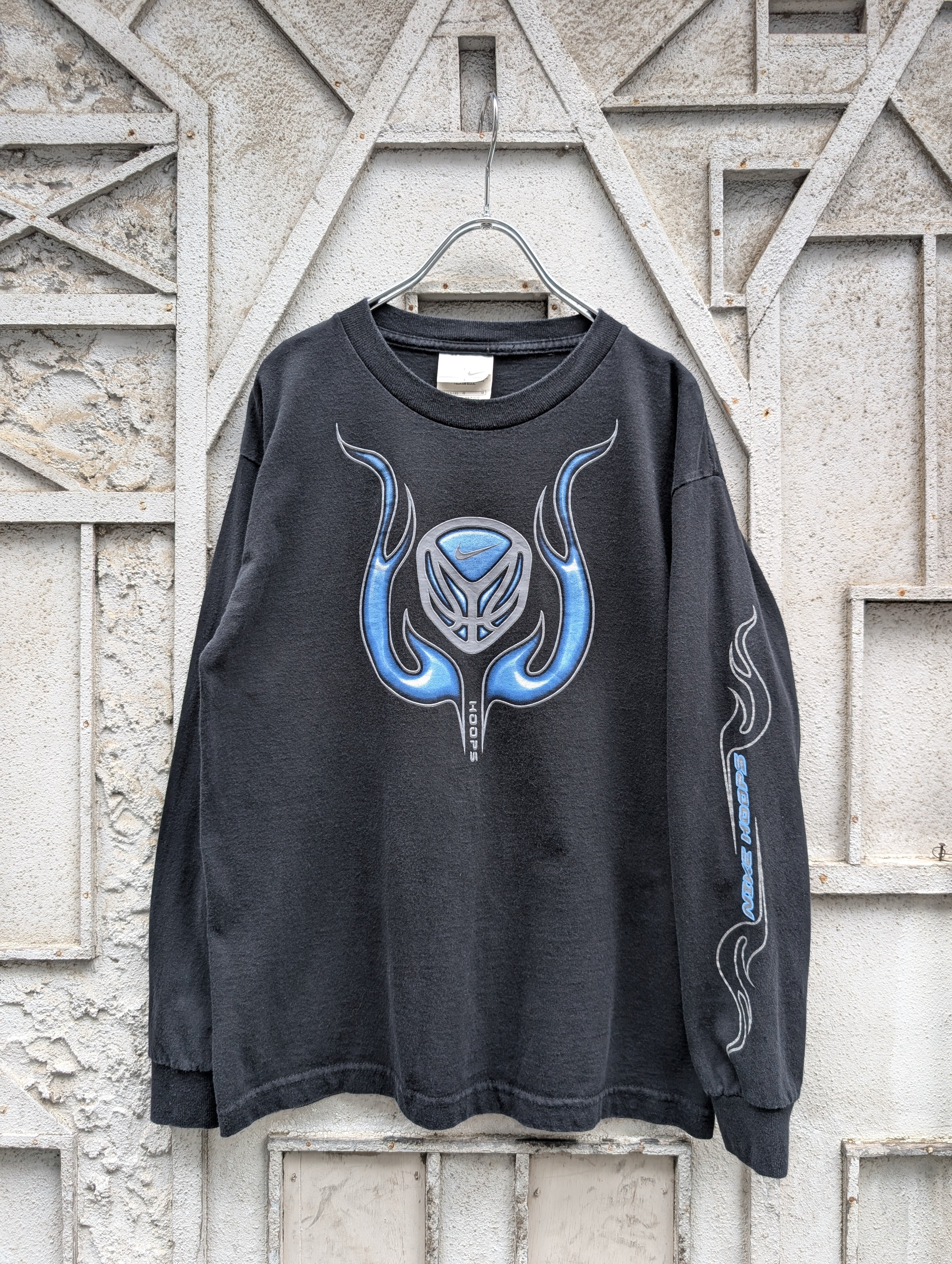 "NIKE" logo × flame print L/S