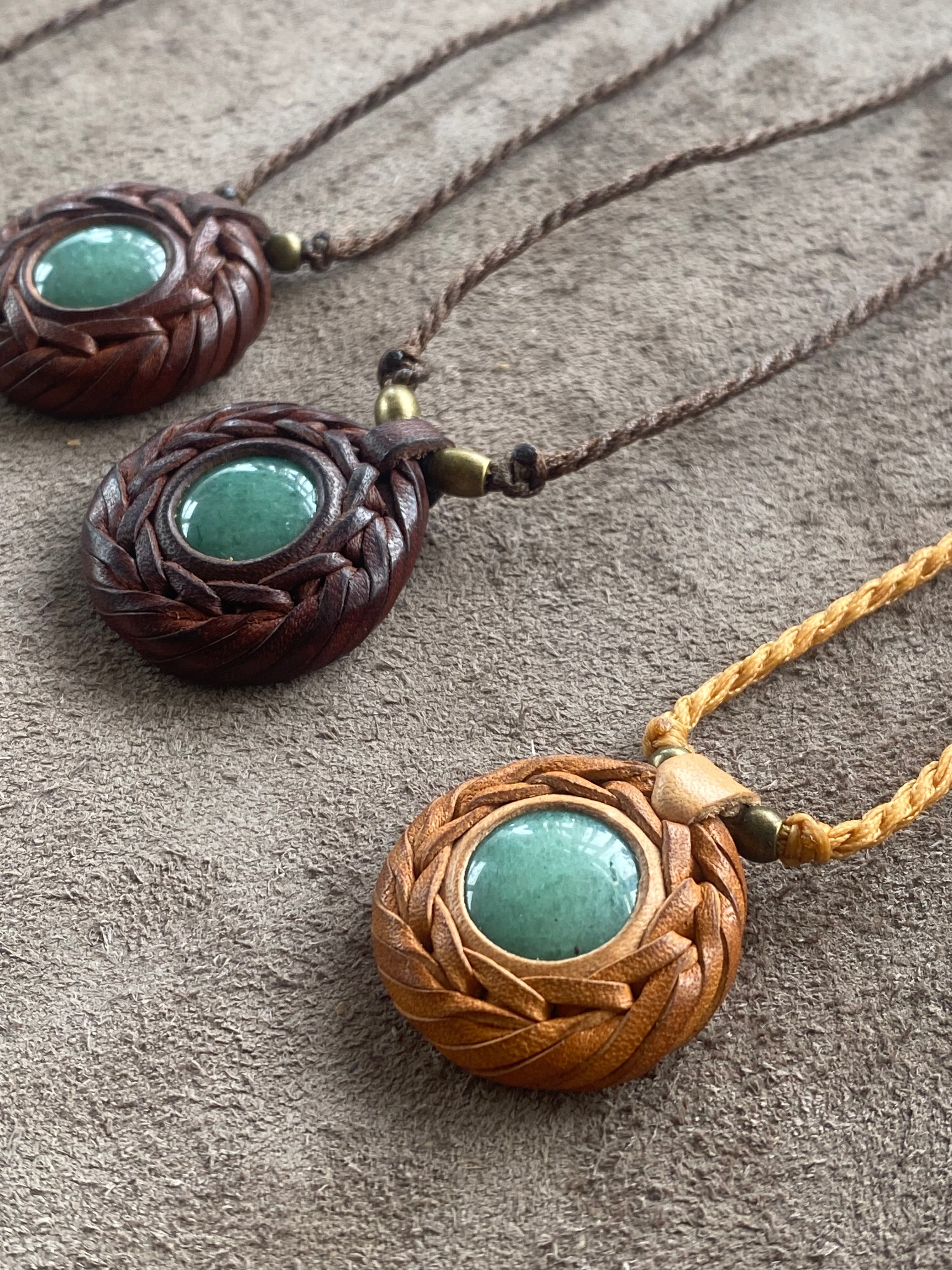 天然石アクセサリー ヒスイ | Leather Craft Chaos13