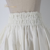 フラダンス 衣装 パウスカート ホワイト系 無地 シンプル ハワイアン アロハ フラ ダンス レッスン 練習 シングル スカート 華やか 軽やか さわやか かわいい おしゃれ 上品 大人っぽい ふんわり レディース 着回し カジュアル ダンスウエア フレア スタイリッシュ