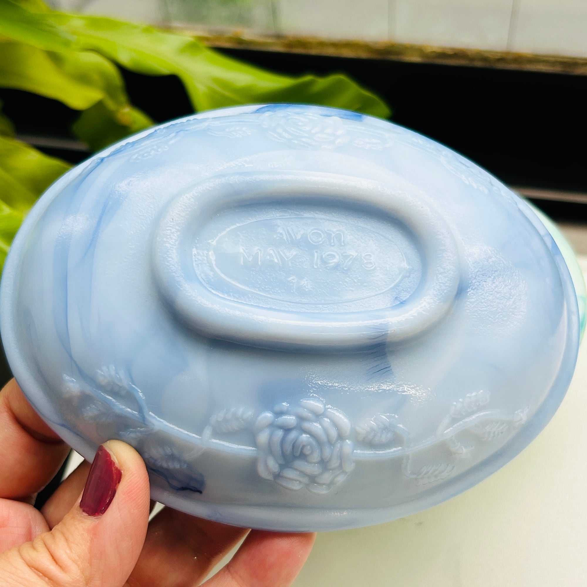 70s AVON ミルクガラスソープディッシュ（2種） | Milo Antiques