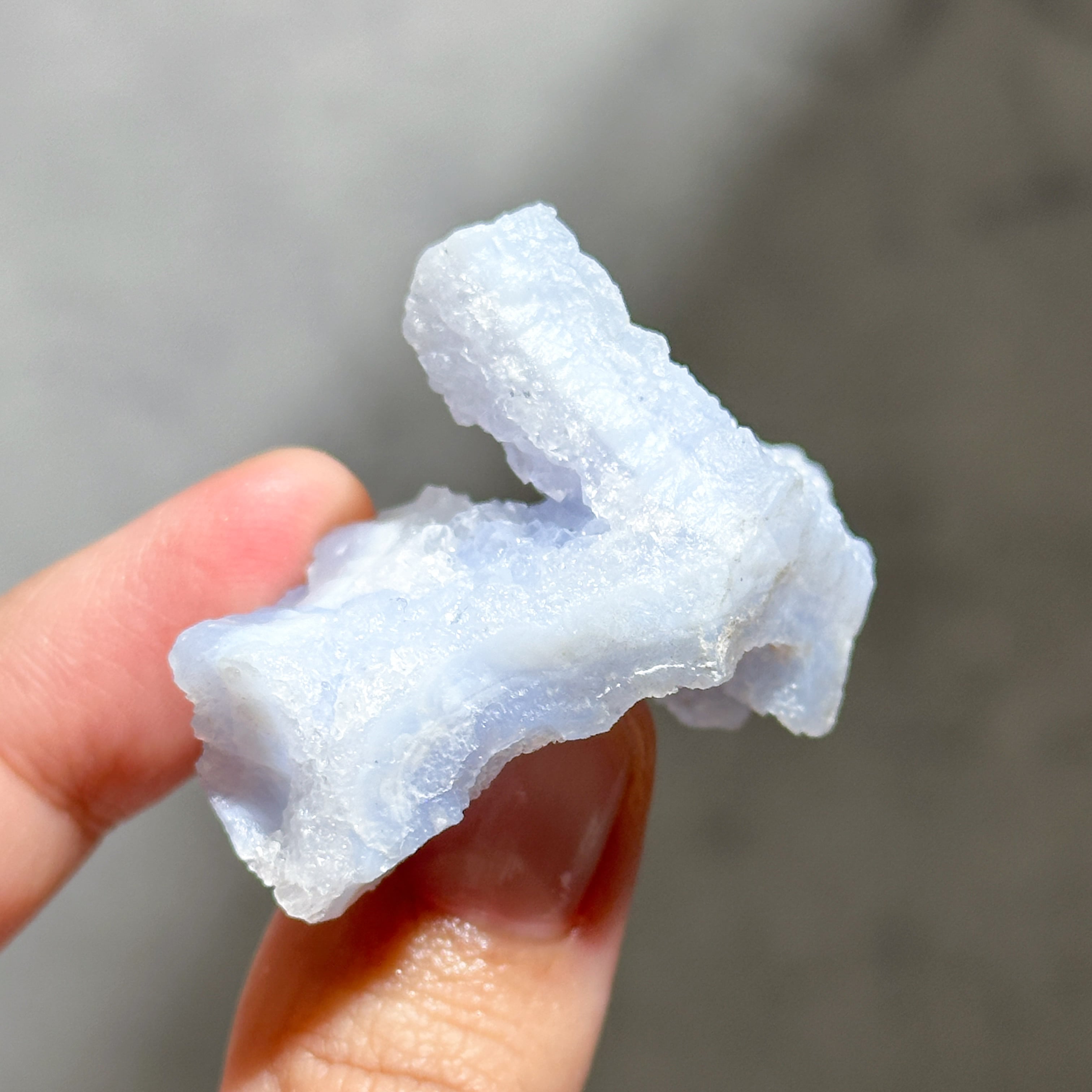 ブルーカルセドニー 原石81◇ Blue Chalcedony ◇天然石・鉱物
